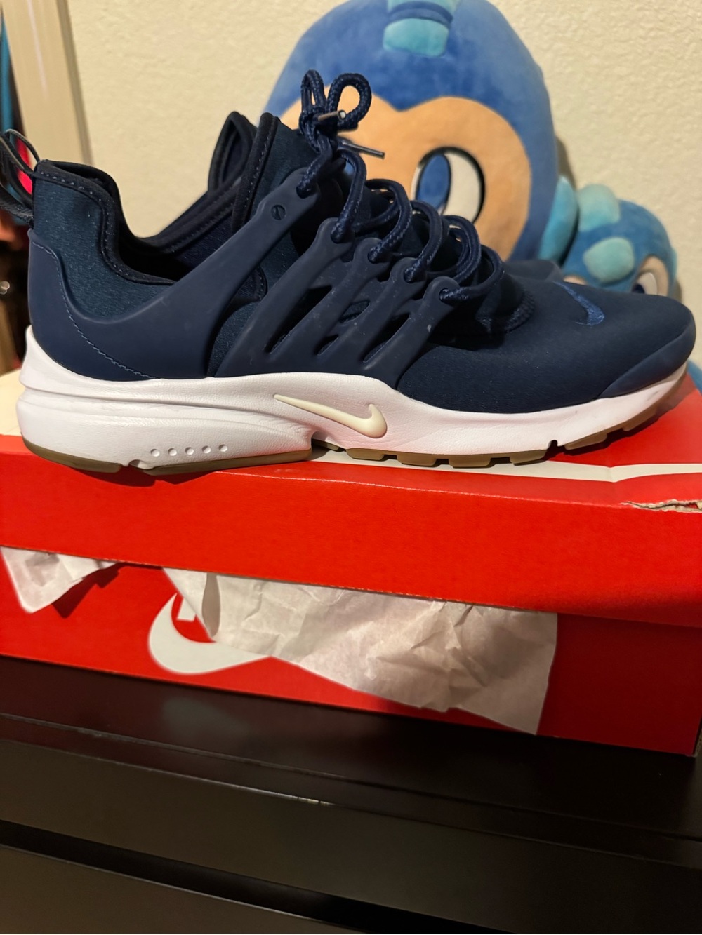 NEW Nike Air Presto Navy Blue and White Slip-On Athletic Sneakers